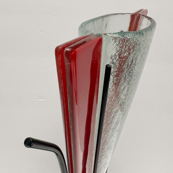 Vintage Postmodern Memphis Style Red Clear Art Glass Vase and Metal Stand - Picture 8 of 14
